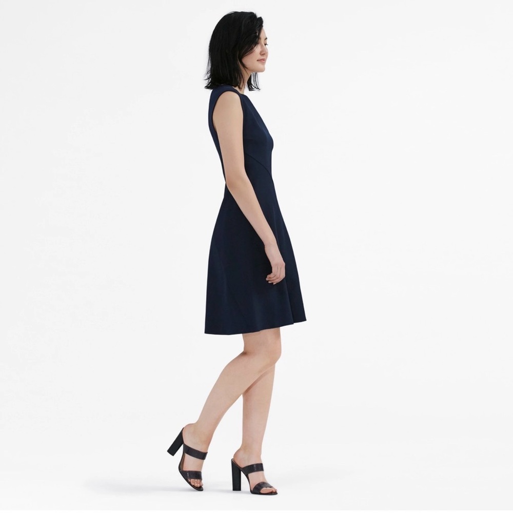 M.M.LaFleur Pauline A-Line Sleeveless Dress in Navy Blue size 6